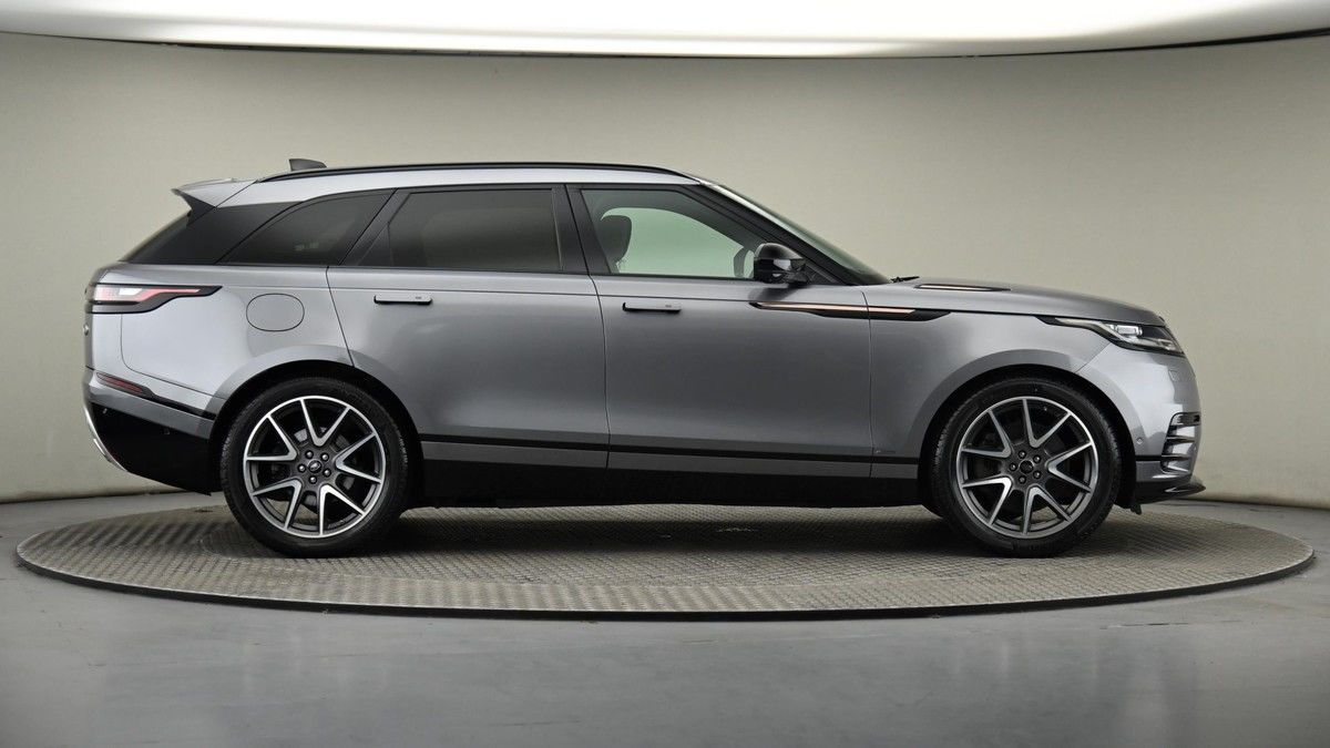 Land Rover Range Rover Velar Image 26