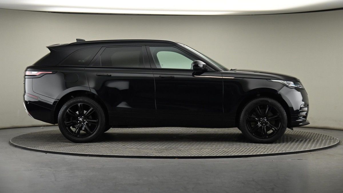 Land Rover Range Rover Velar Image 27