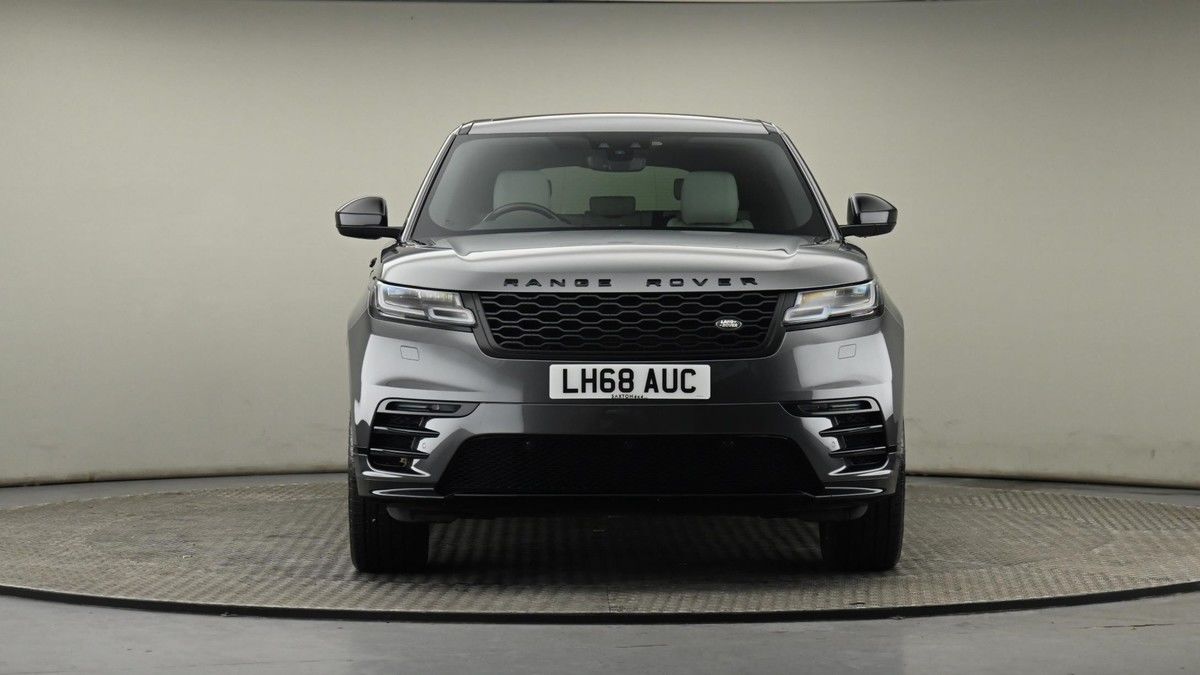 Land Rover Range Rover Velar Image 21