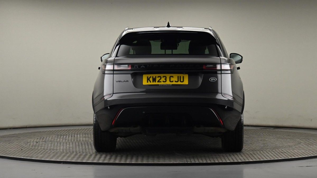 Land Rover Range Rover Velar Image 25