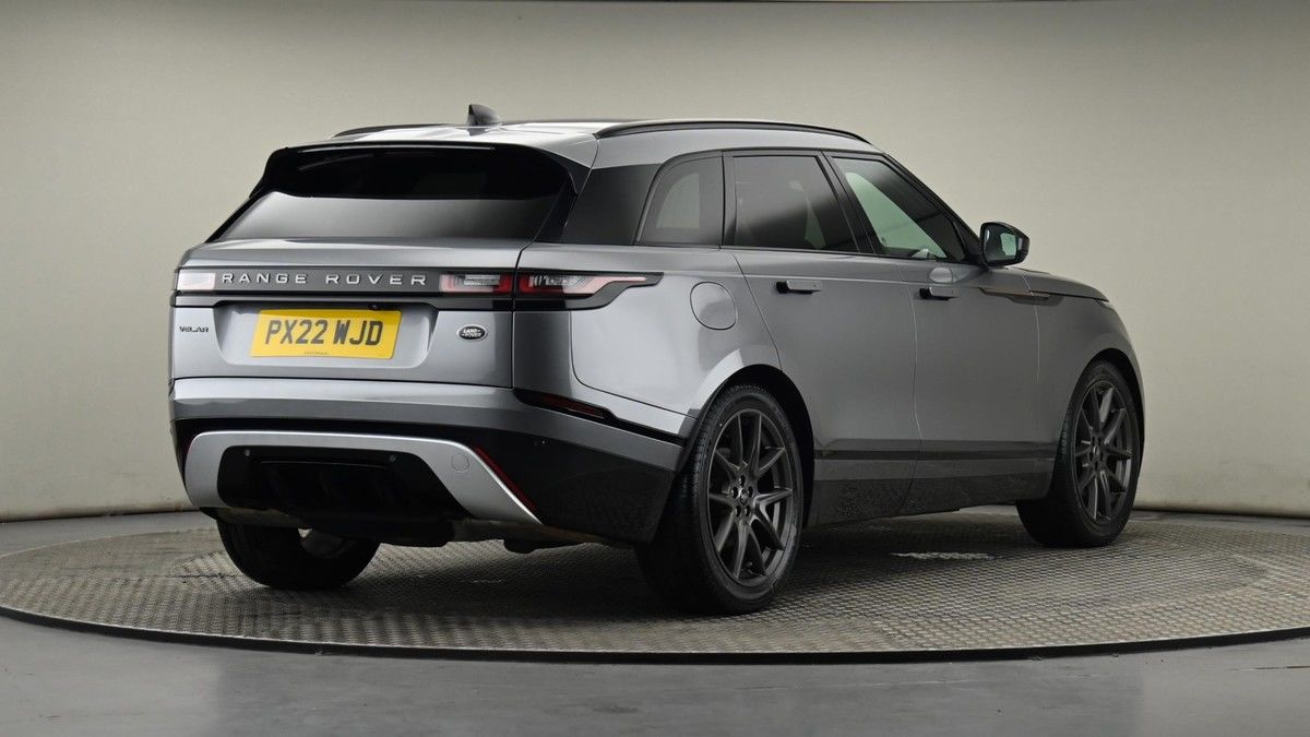 Land Rover Range Rover Velar Image 25