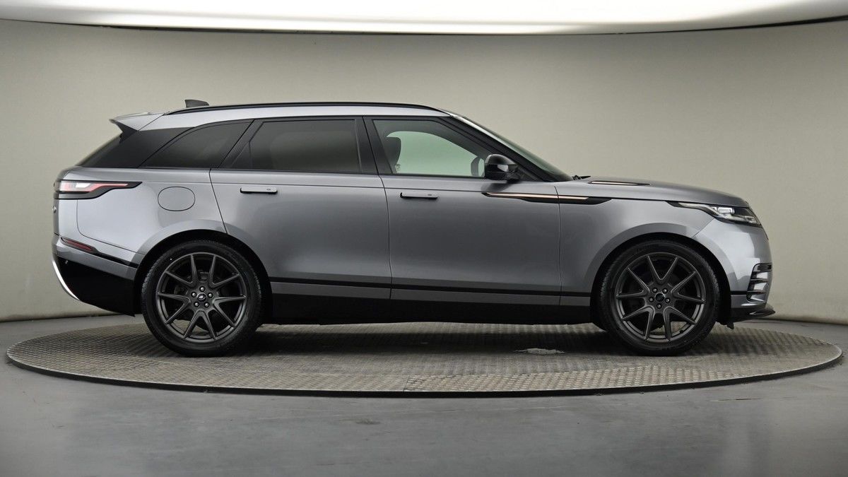 Land Rover Range Rover Velar Image 26