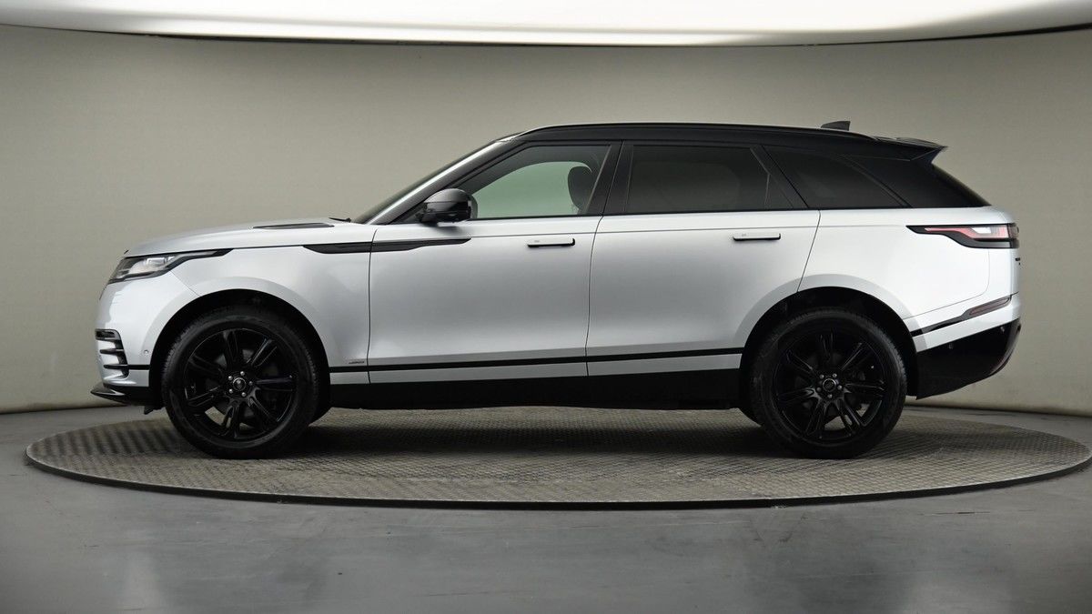 Land Rover Range Rover Velar Image 23
