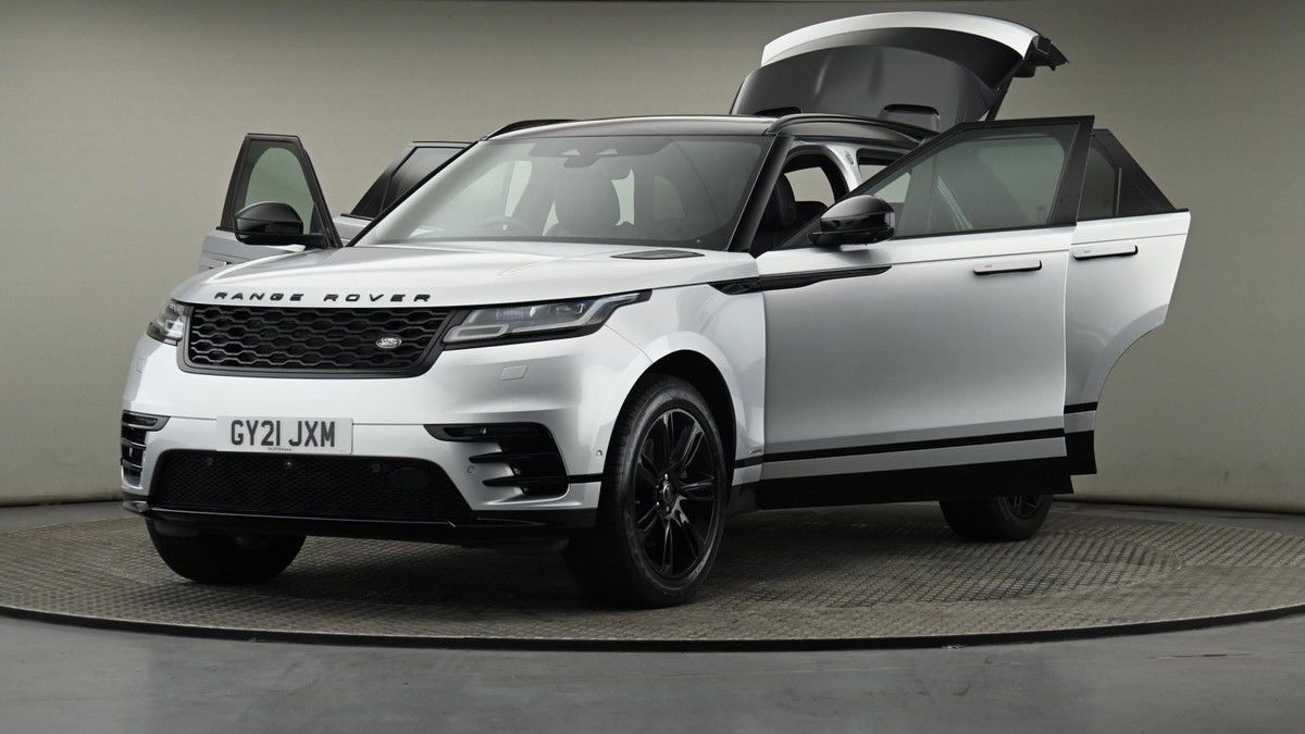 Land Rover Range Rover Velar Image 28