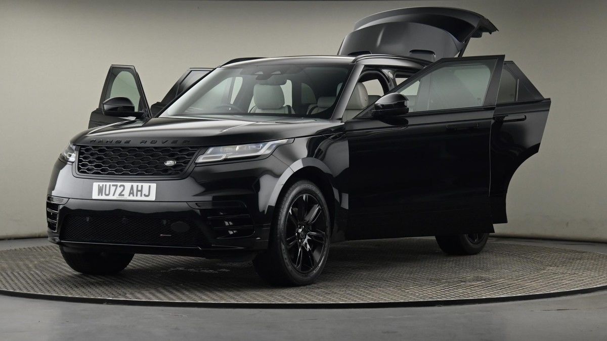 Land Rover Range Rover Velar Image 28