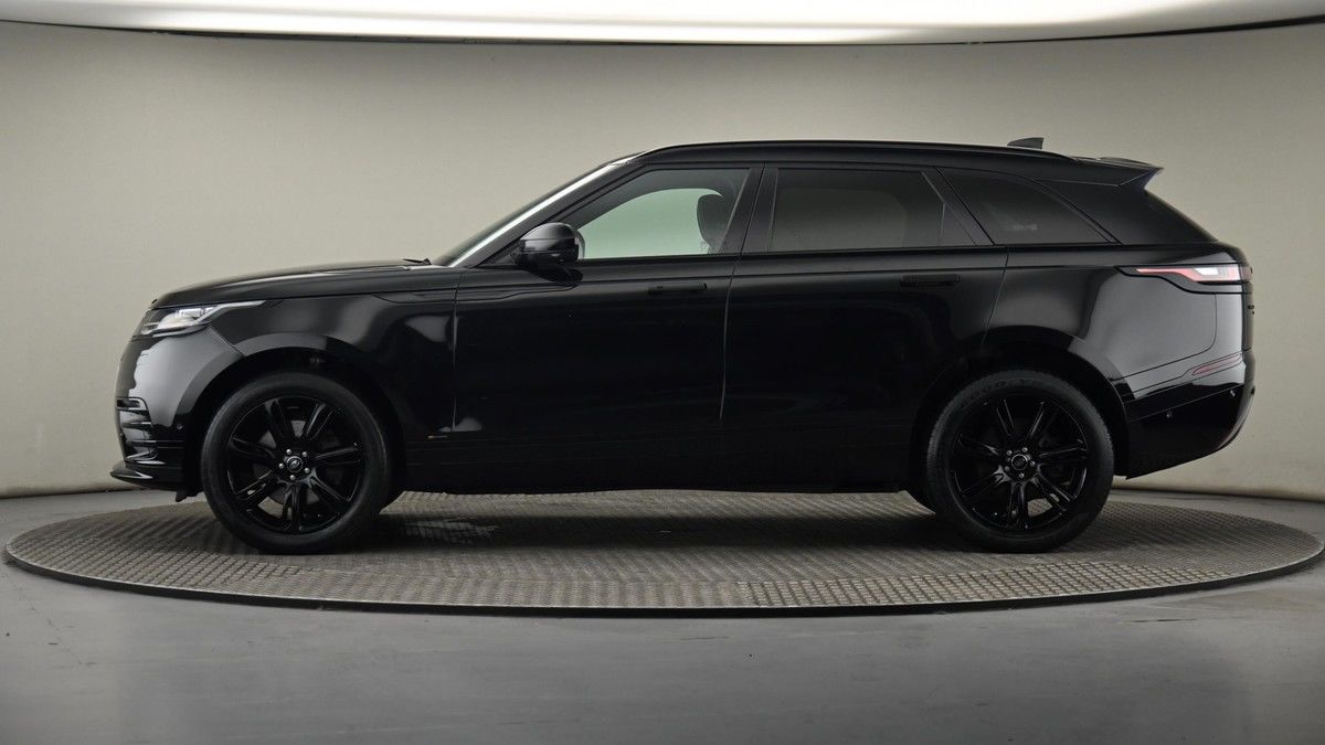 Land Rover Range Rover Velar Image 23