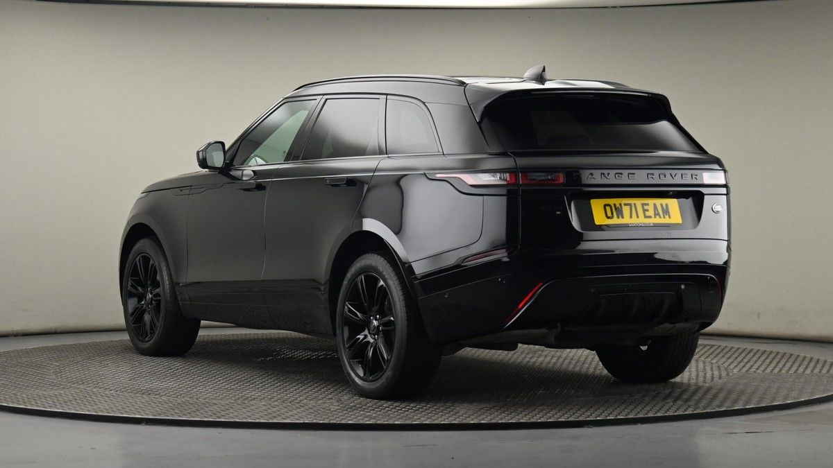 Land Rover Range Rover Velar Image 24