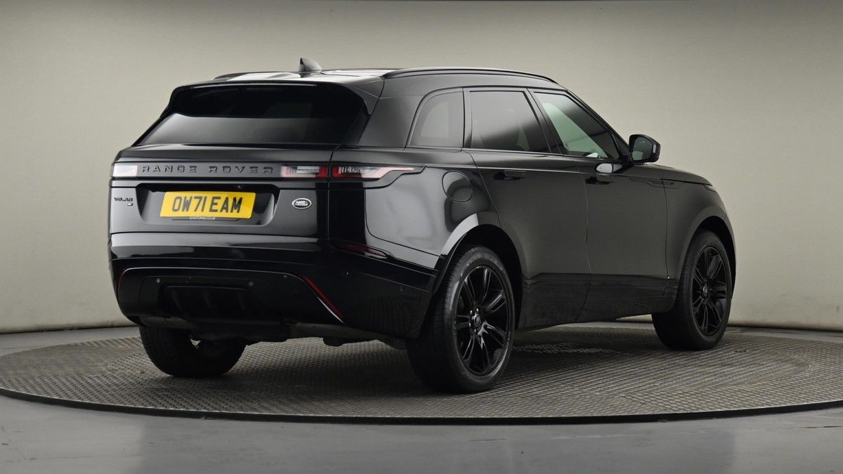Land Rover Range Rover Velar Image 26