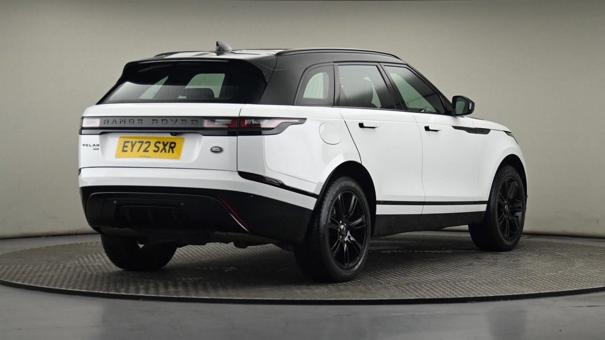 Land Rover Range Rover Velar Image 26
