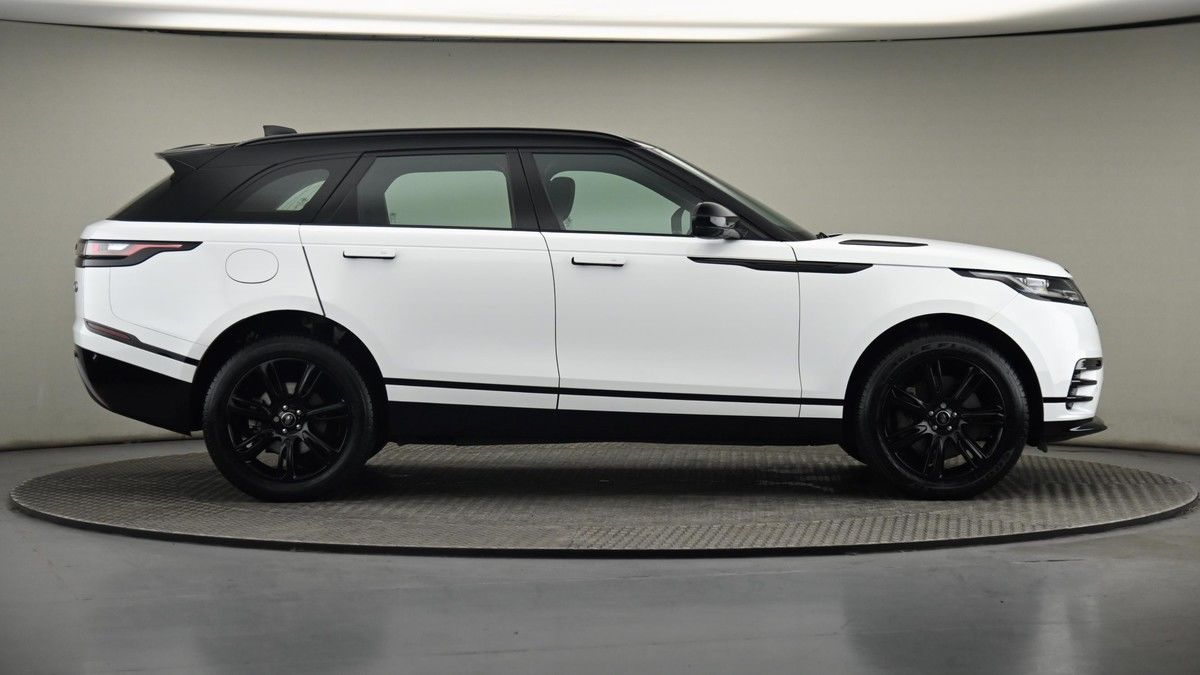 Land Rover Range Rover Velar Image 27