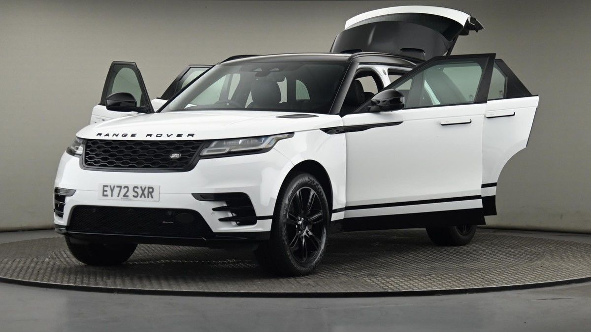 Land Rover Range Rover Velar Image 28