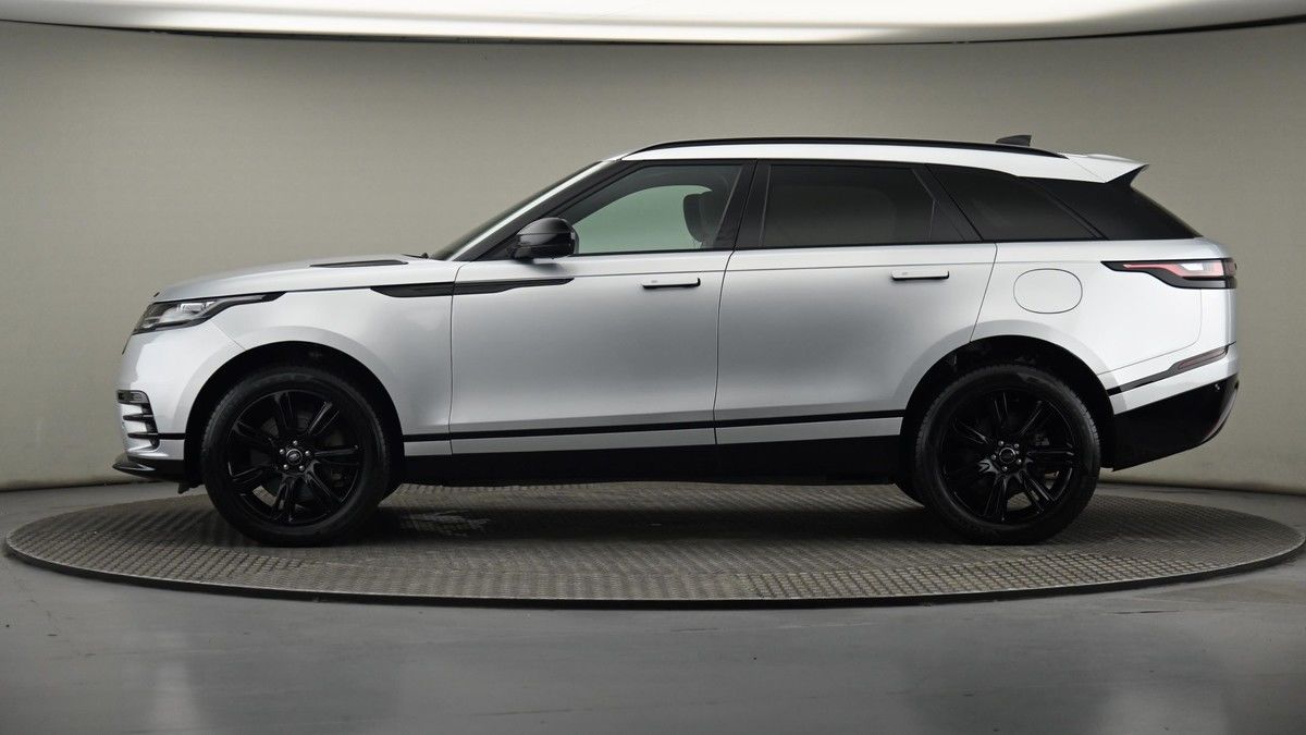 Land Rover Range Rover Velar Image 23