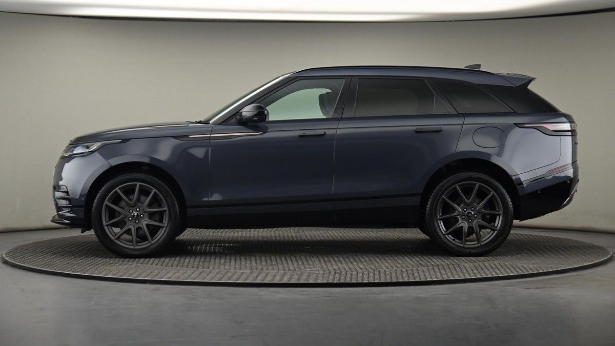Land Rover Range Rover Velar Image 23