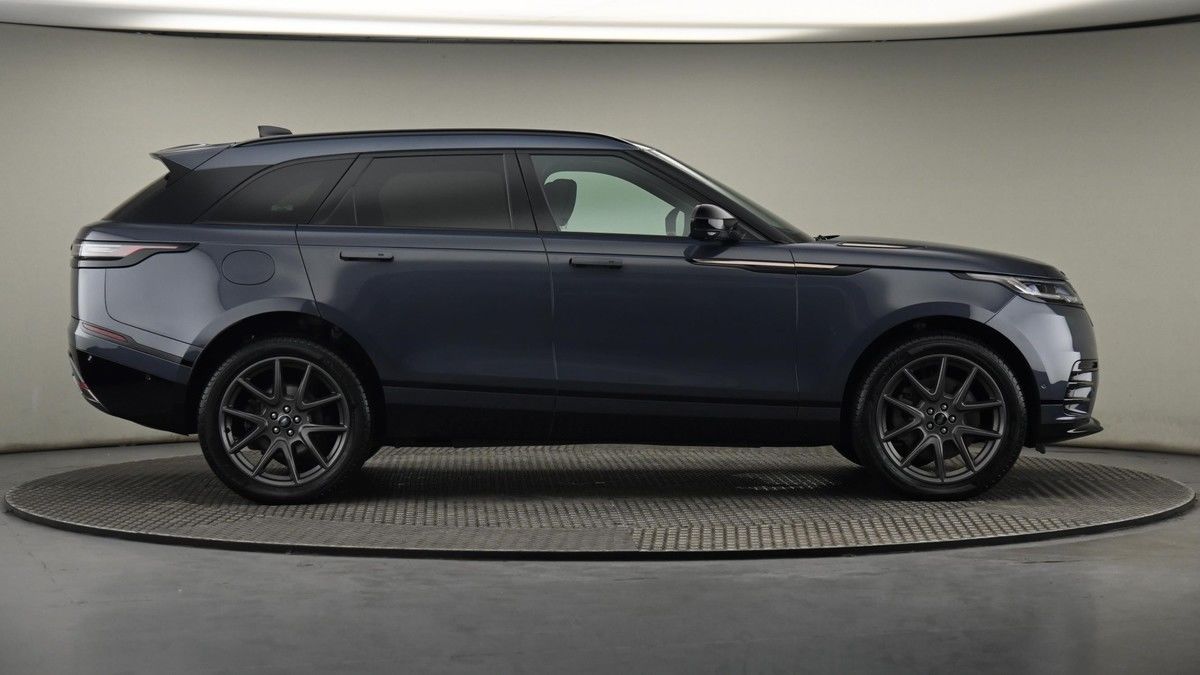 Land Rover Range Rover Velar Image 27