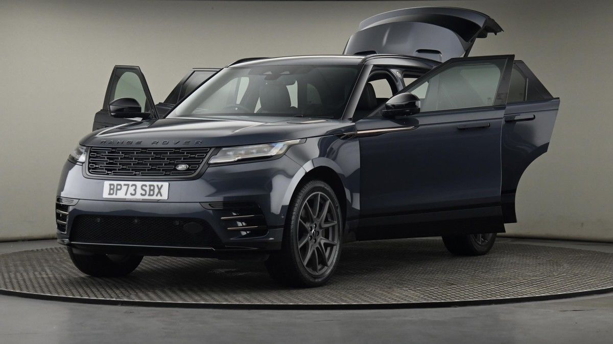 Land Rover Range Rover Velar Image 28