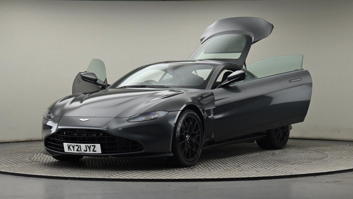More views of Aston Martin Vantage