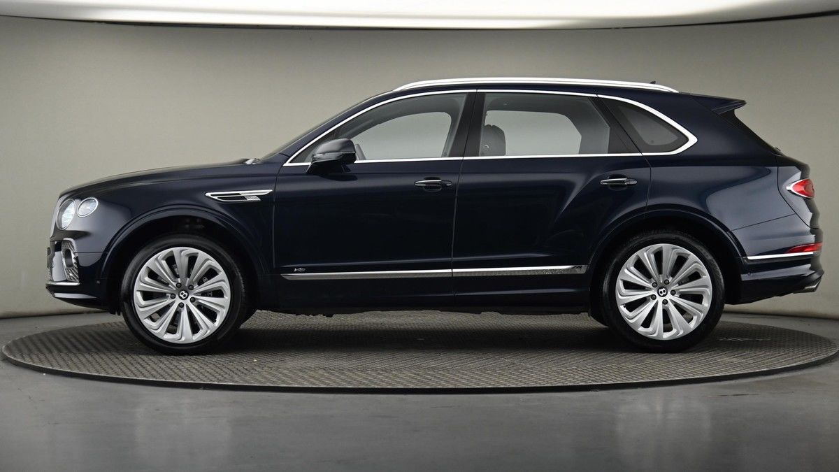 Bentley Bentayga Image 23