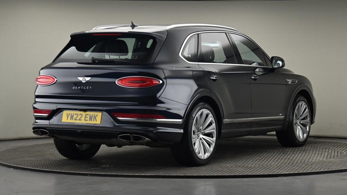 Bentley Bentayga Image 26