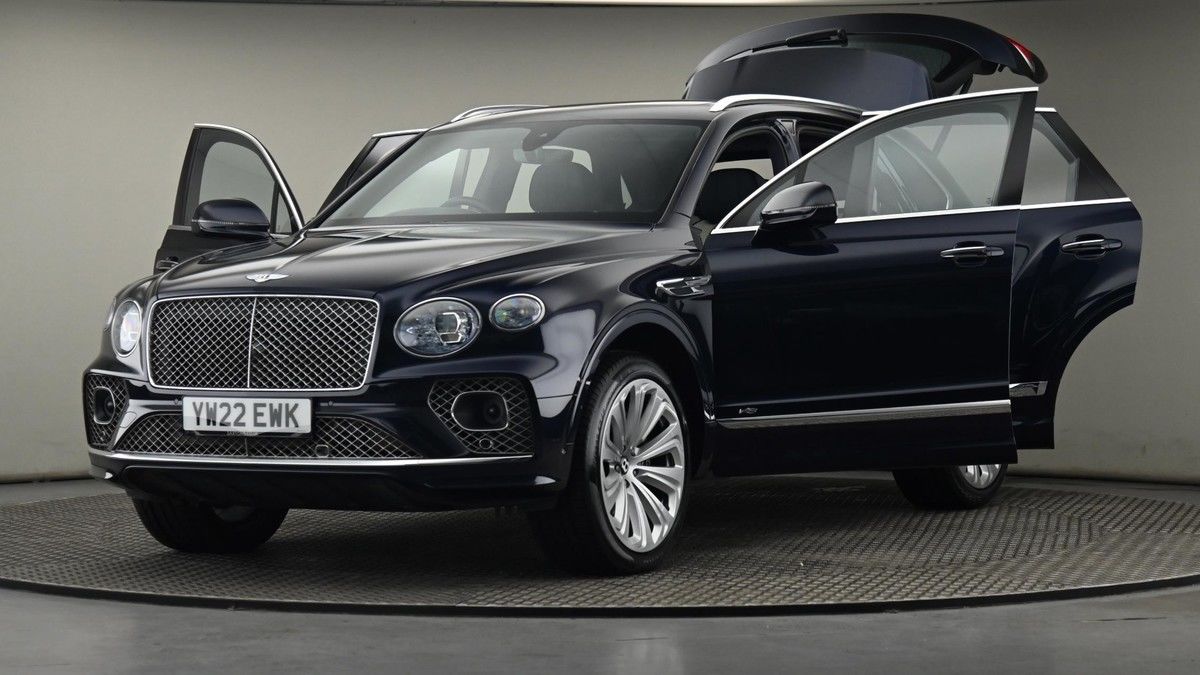 Bentley Bentayga Image 28