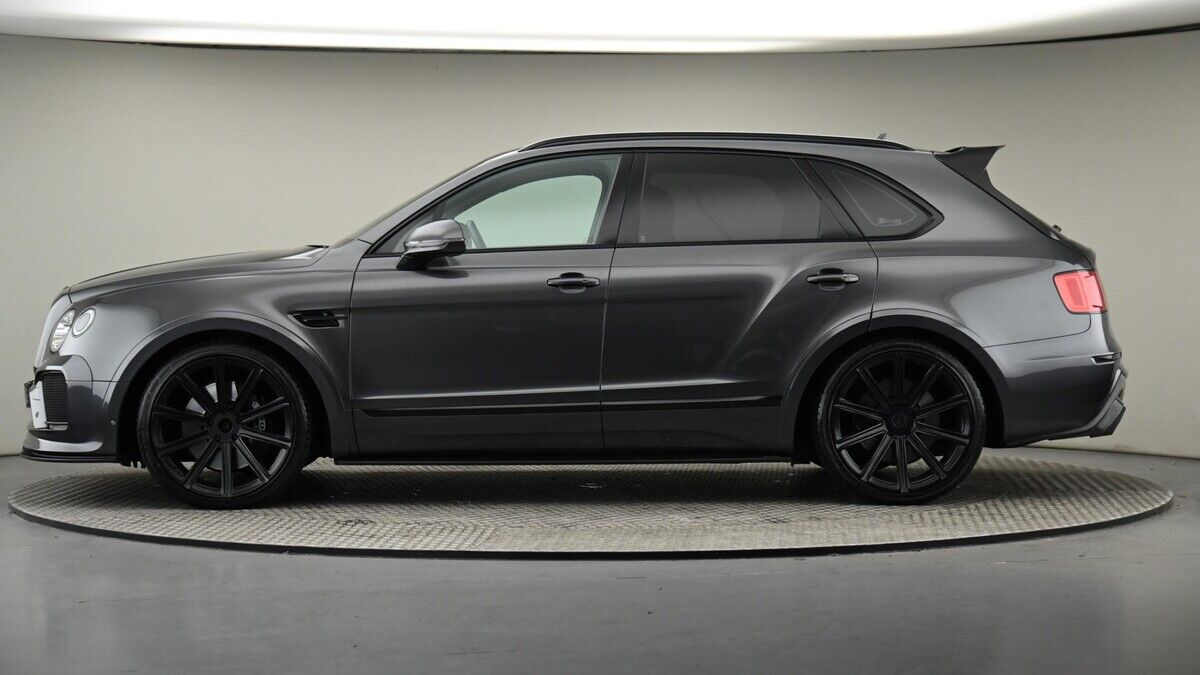 Bentley Bentayga Image 23
