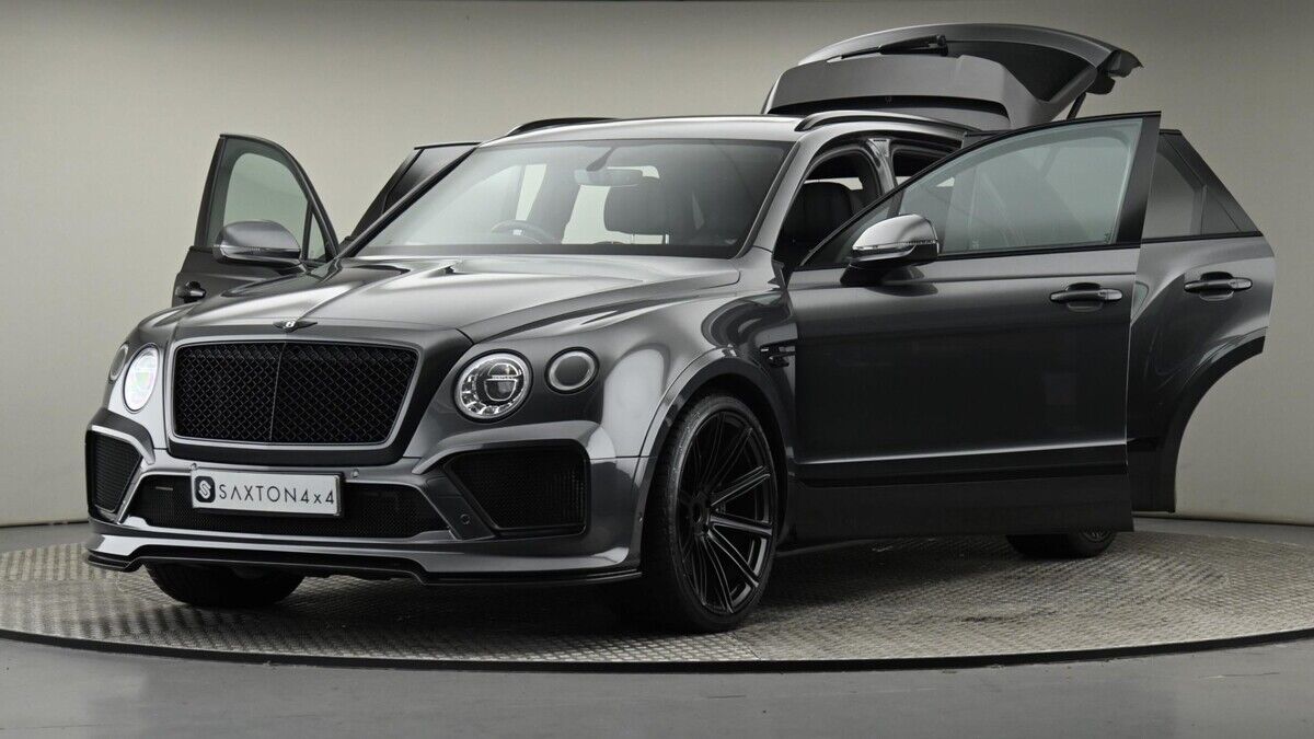 Bentley Bentayga Image 28