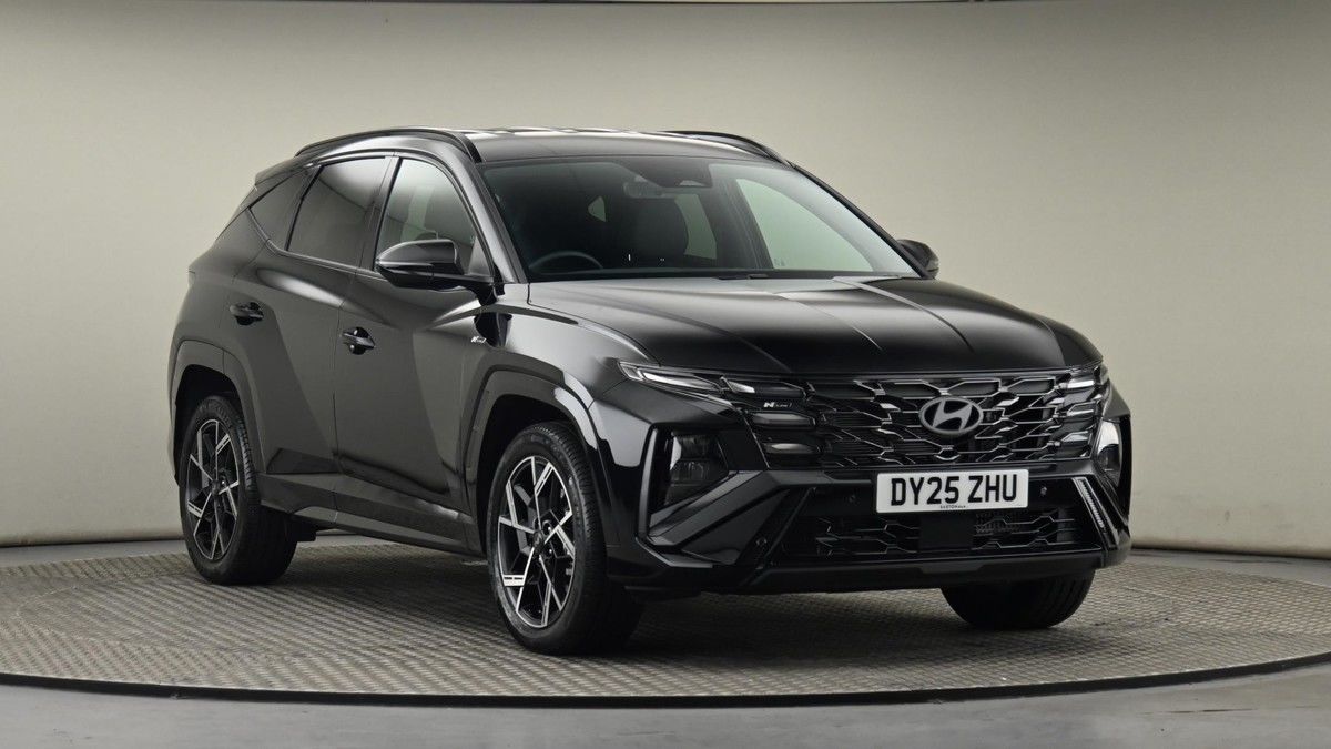 Hyundai TUCSON Sticky Header Image