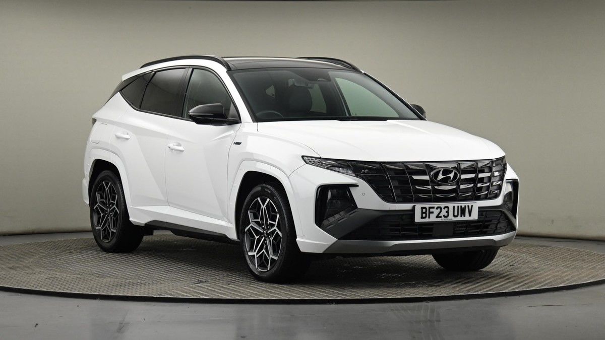 Hyundai TUCSON Sticky Header Image