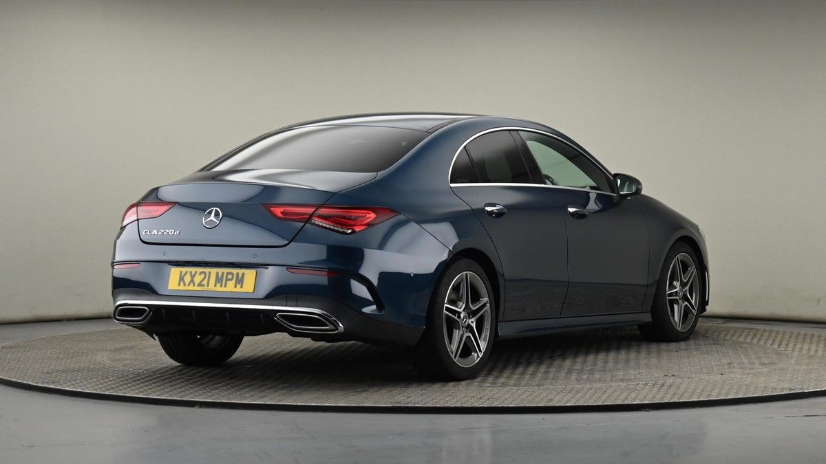 Mercedes-Benz CLA Image 25