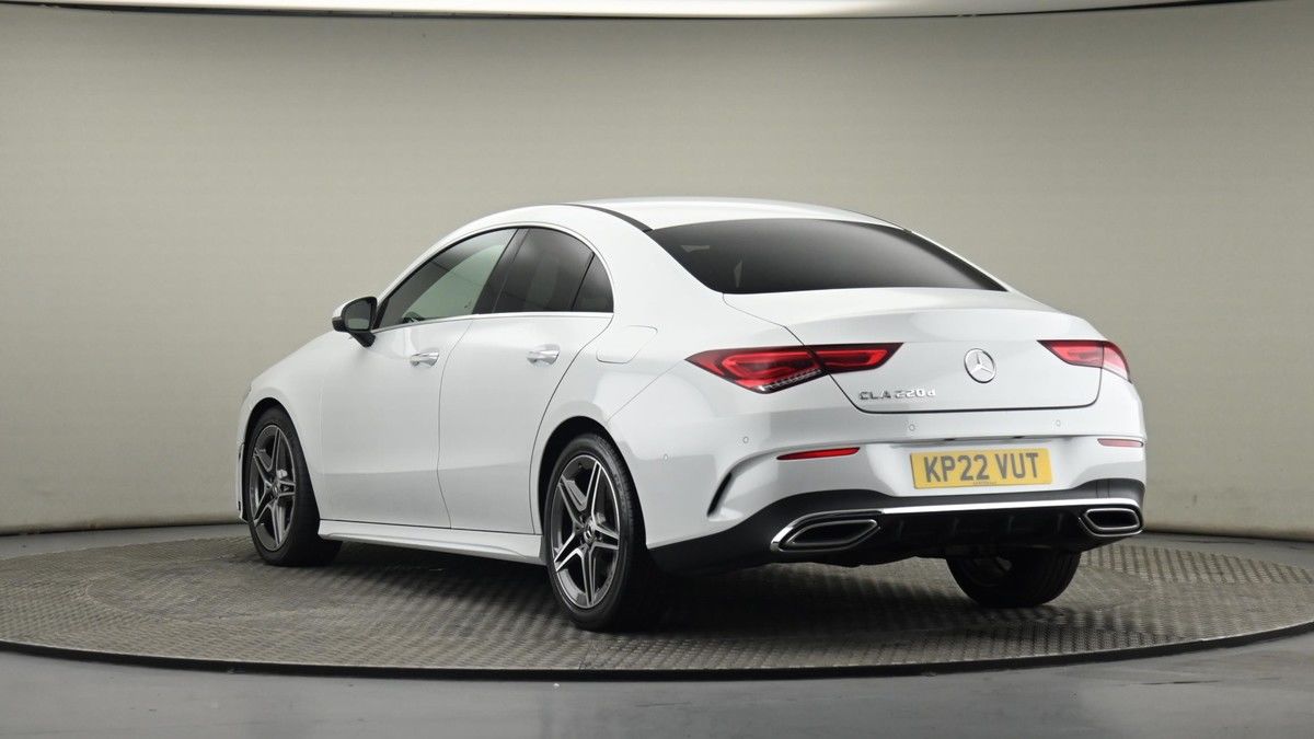 Mercedes-Benz CLA Image 24