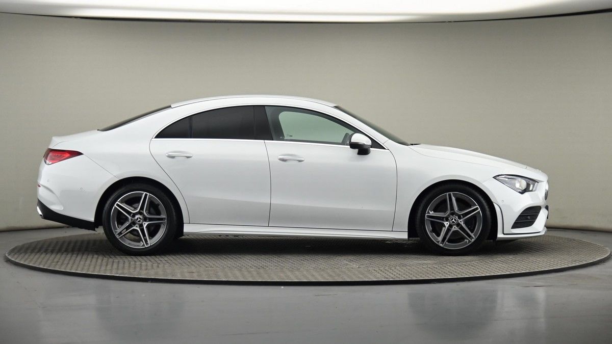 Mercedes-Benz CLA Image 27