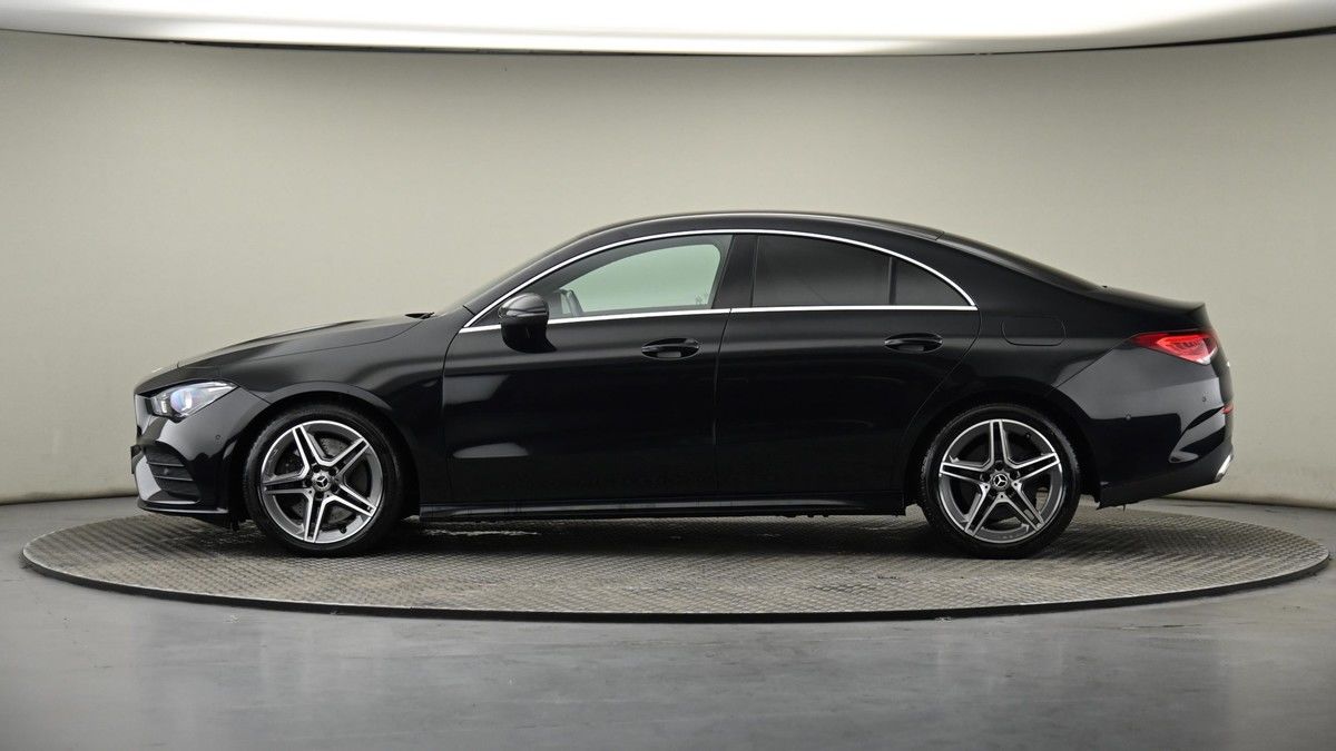 Mercedes-Benz CLA Image 23