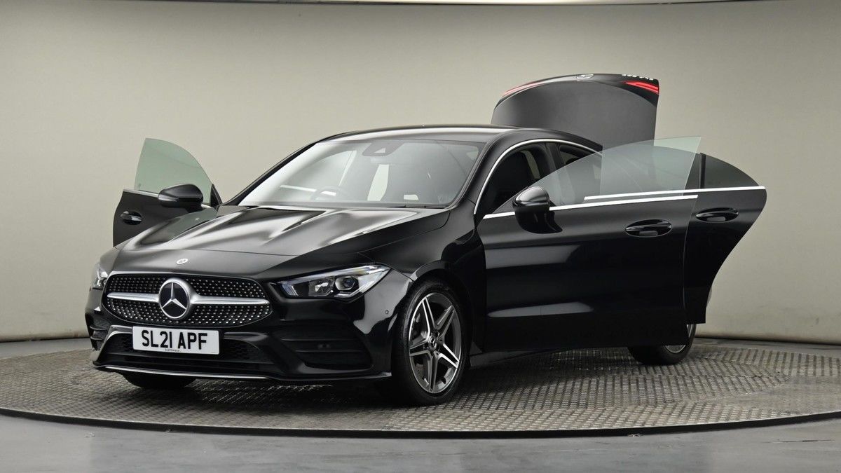 Mercedes-Benz CLA Image 28