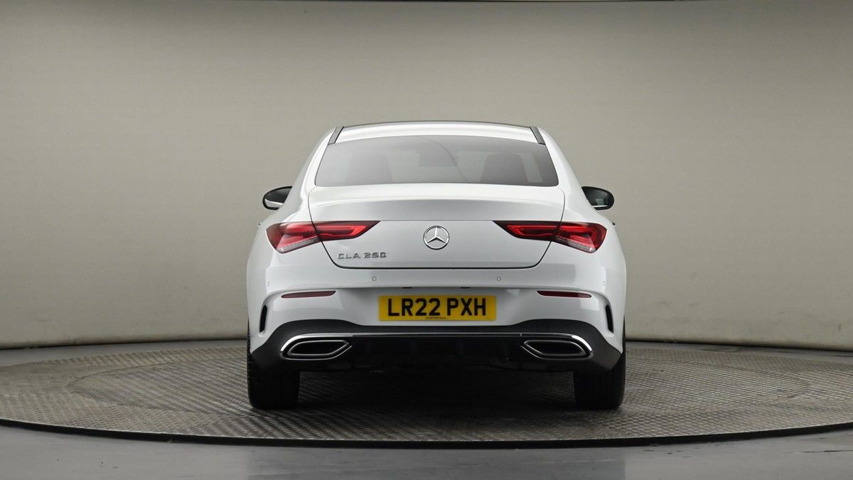 Mercedes-Benz CLA Image 25