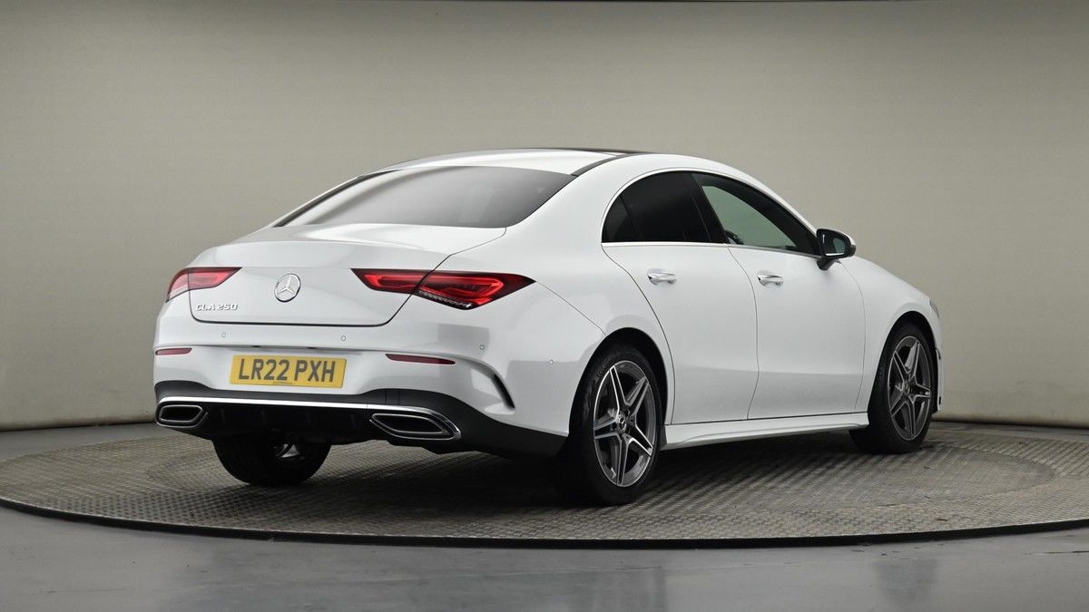 Mercedes-Benz CLA Image 26