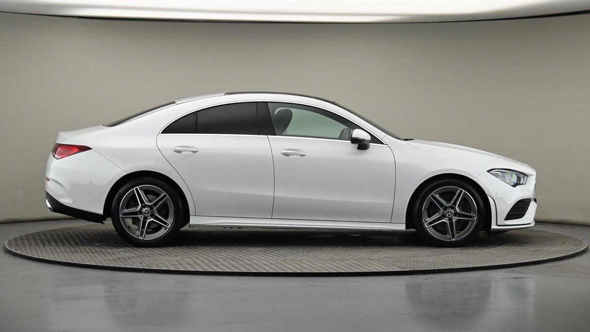 Mercedes-Benz CLA Image 27