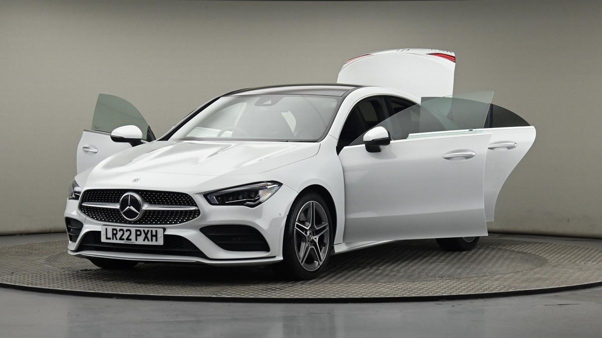 Mercedes-Benz CLA Image 28