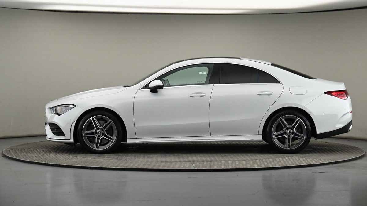 Mercedes-Benz CLA Image 23