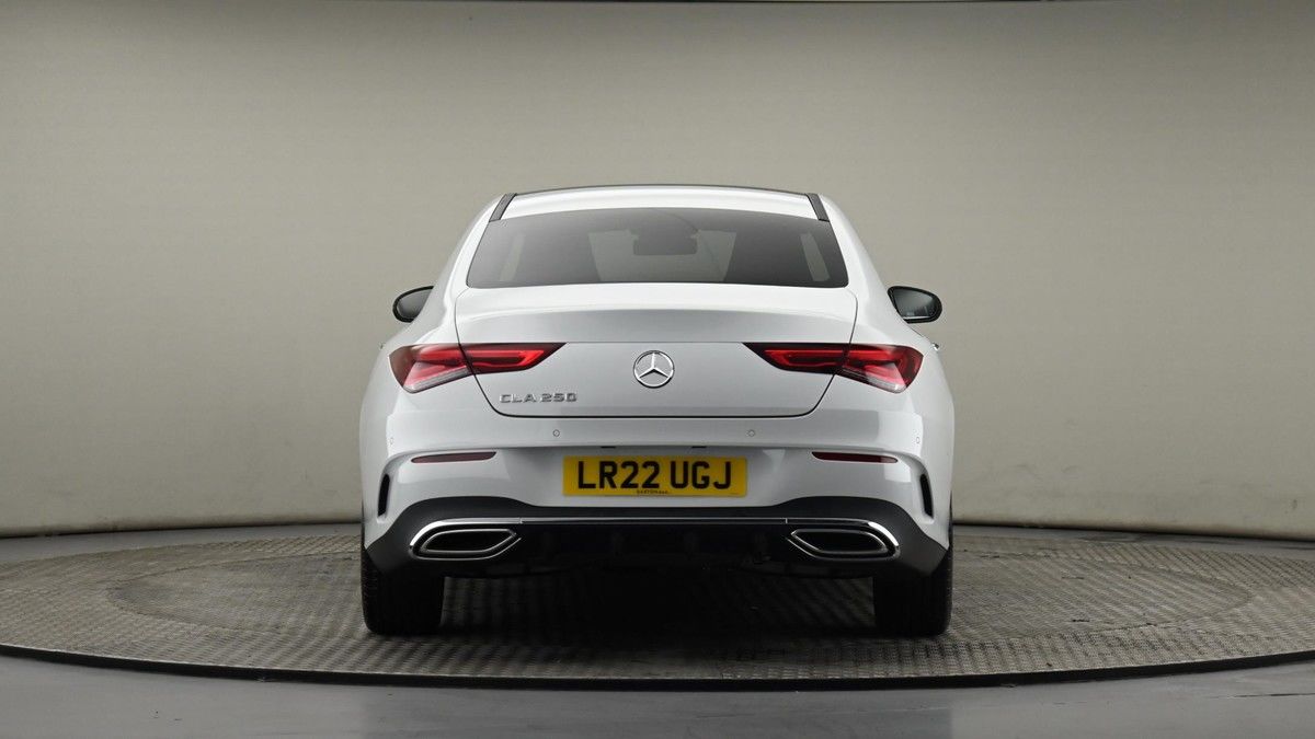 Mercedes-Benz CLA Image 25