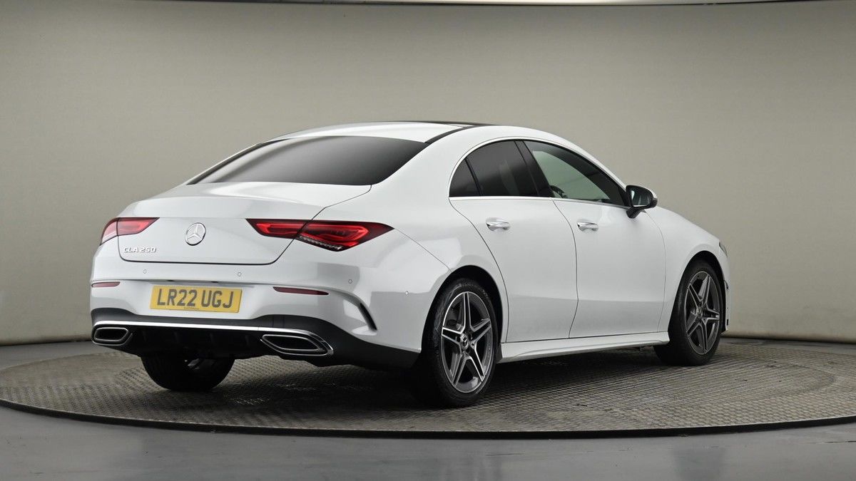 Mercedes-Benz CLA Image 26