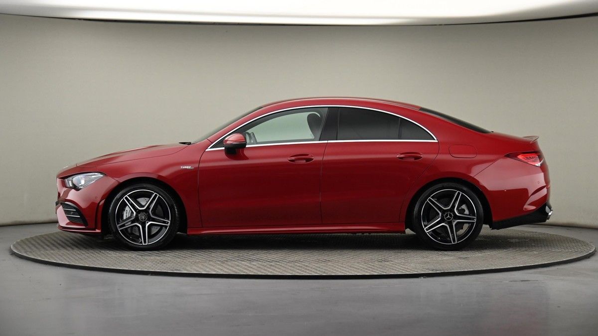 Mercedes-Benz CLA Image 22