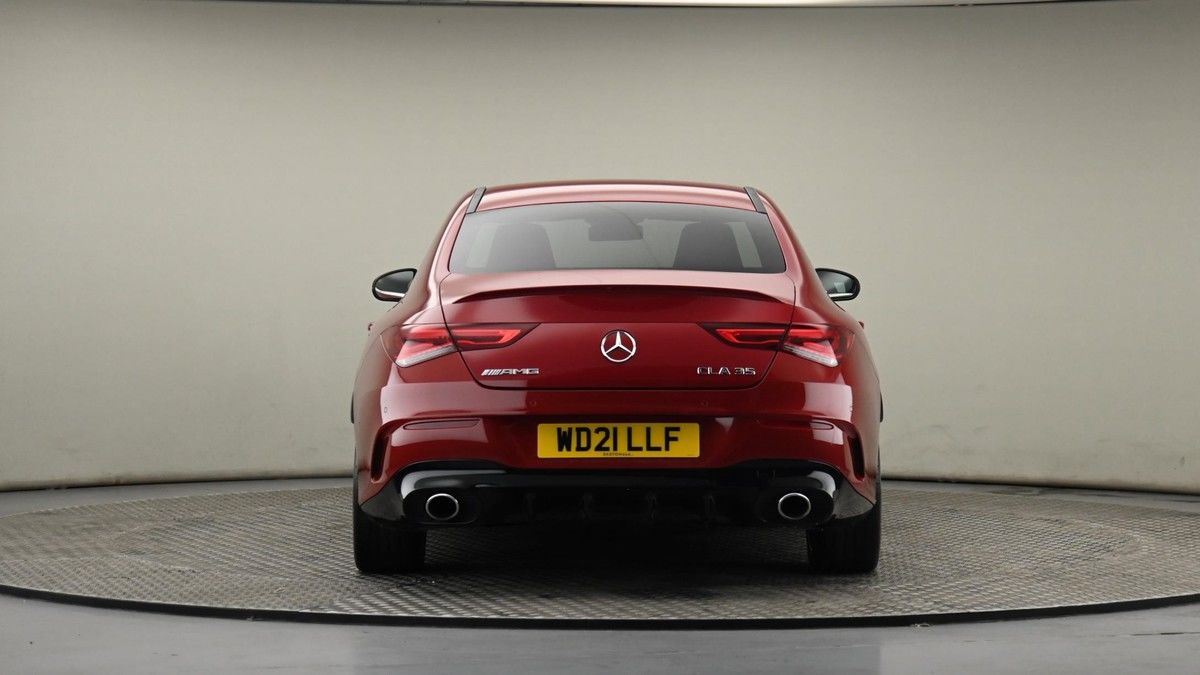 Mercedes-Benz CLA Image 24