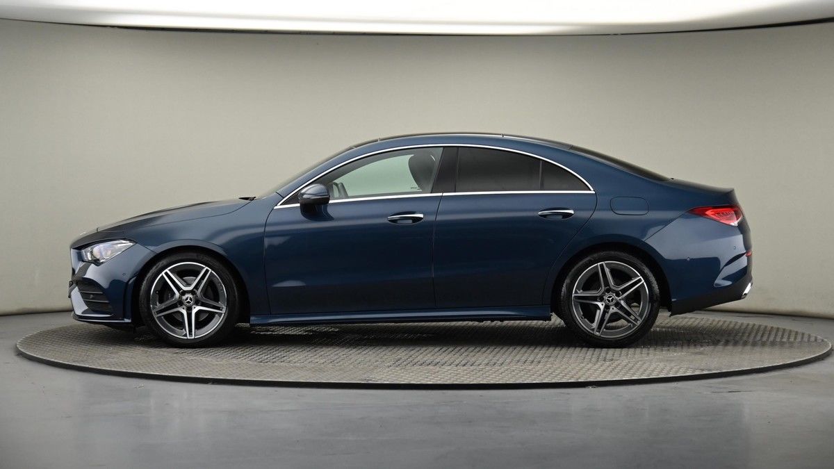 Mercedes-Benz CLA Image 23