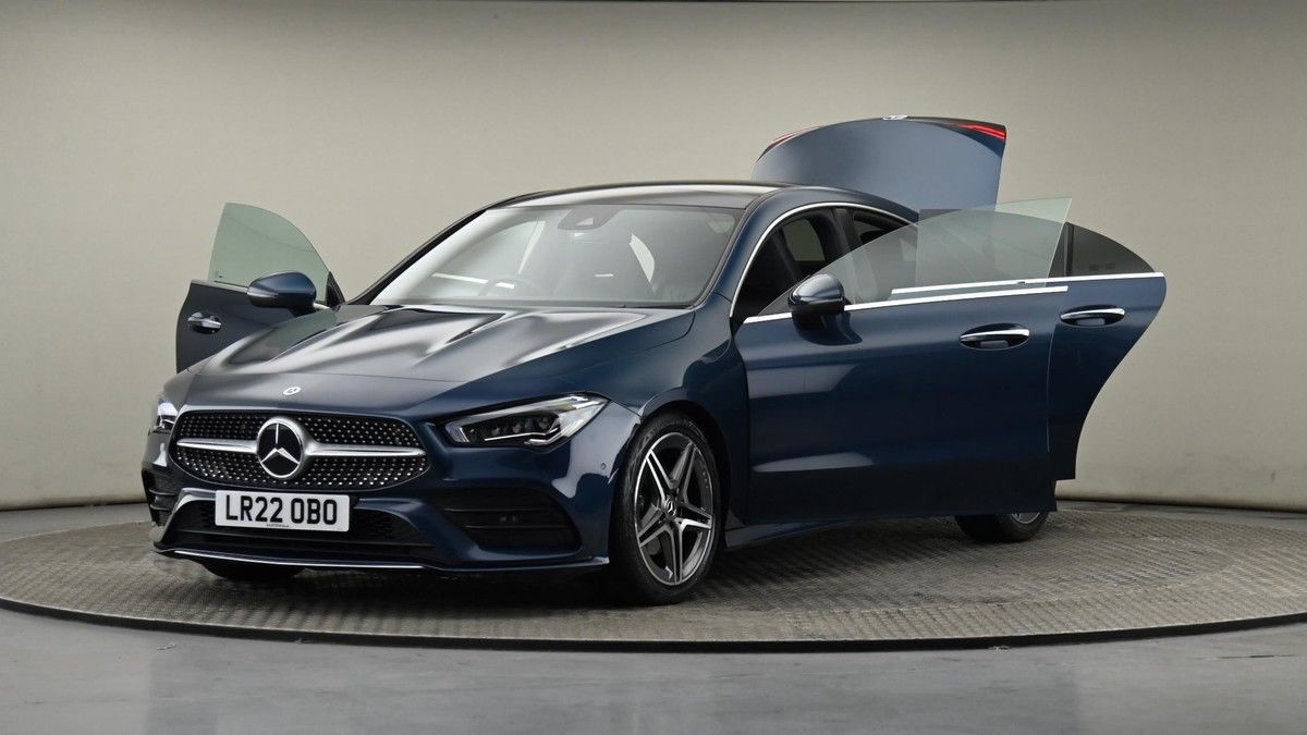 Mercedes-Benz CLA Image 28