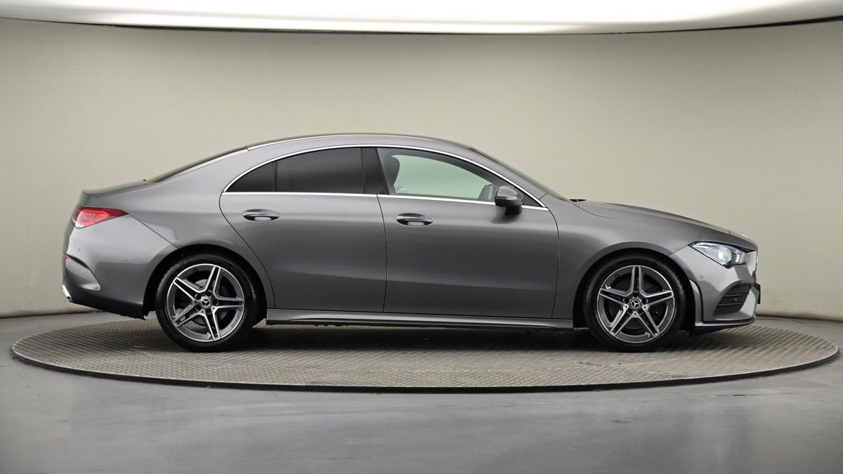 Mercedes-Benz CLA Image 26