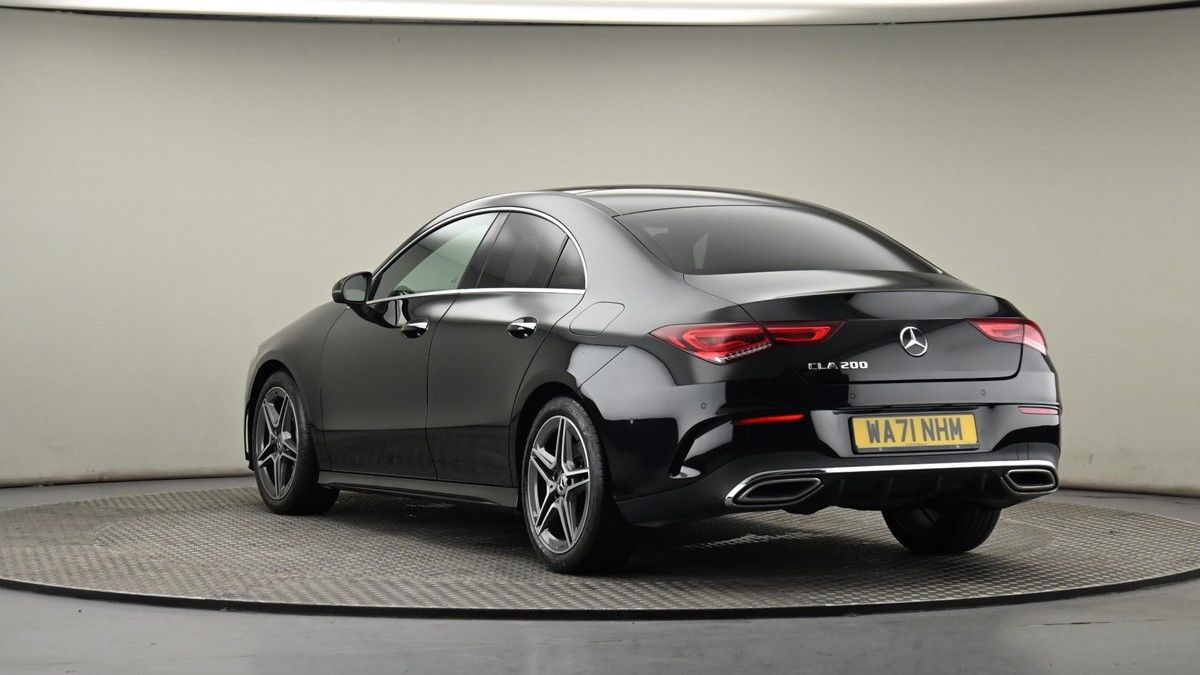 Mercedes-Benz CLA Image 24