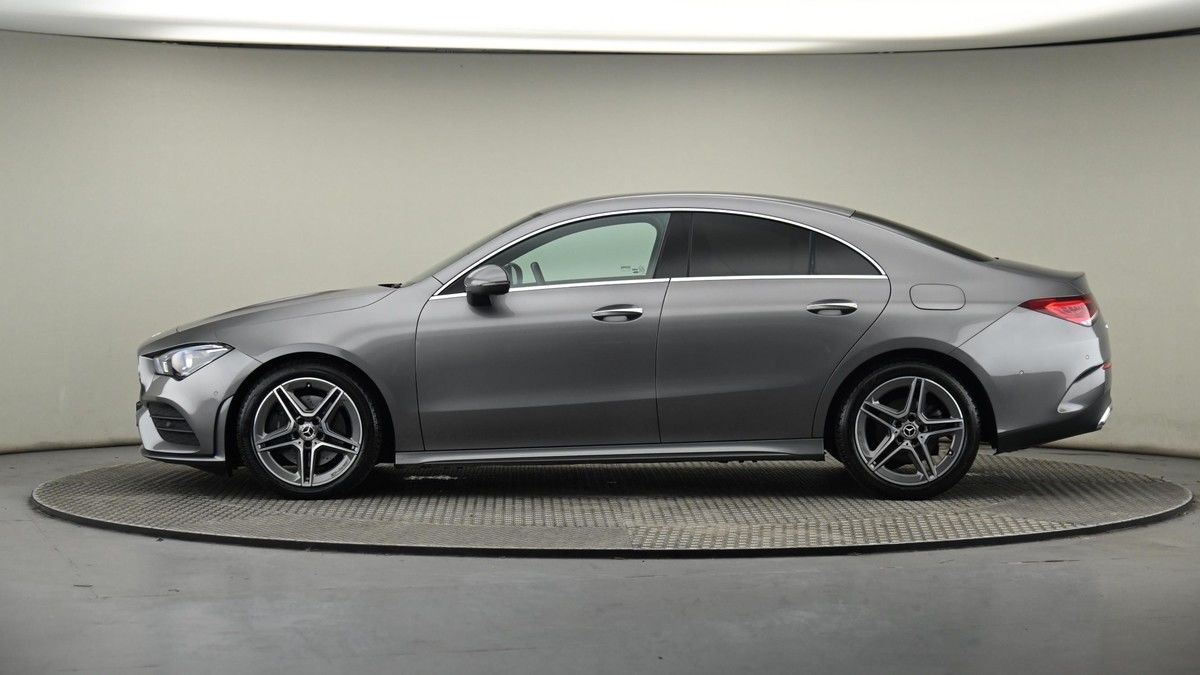 Mercedes-Benz CLA Image 23