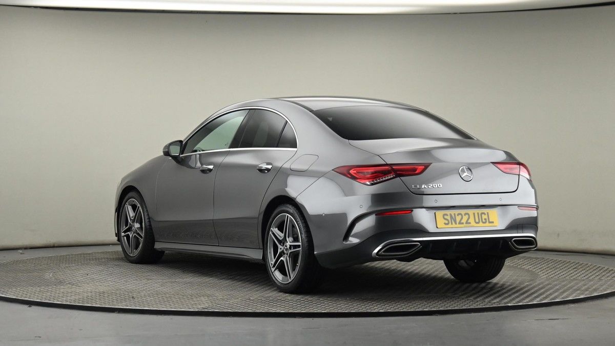 Mercedes-Benz CLA Image 24