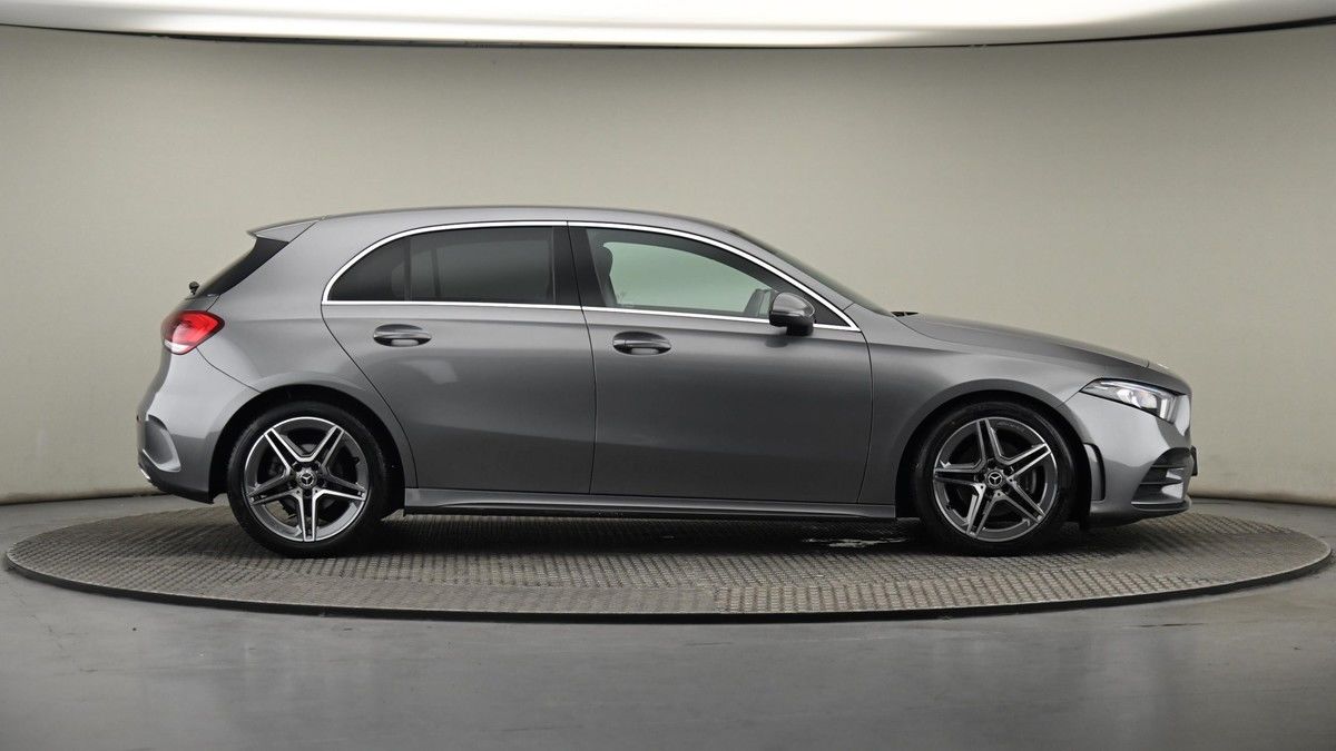 Mercedes-Benz A Class Image 26