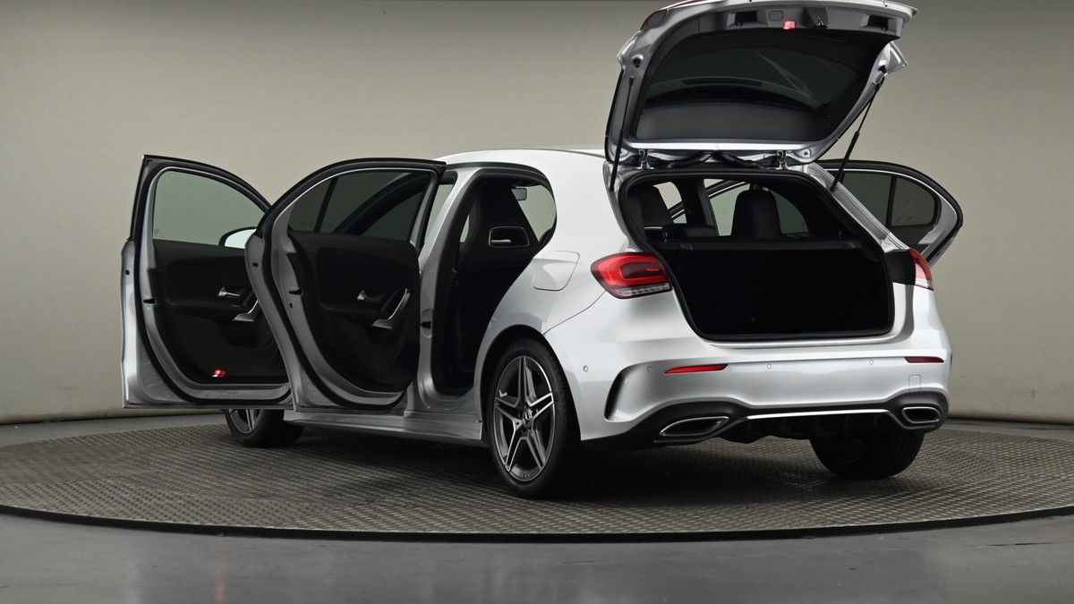 Mercedes-Benz A Class Image 28