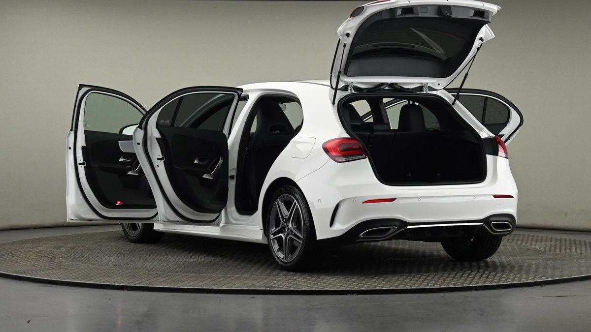 Mercedes-Benz A Class Image 28